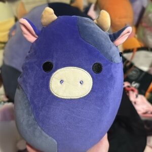 Ingred the cow squishmallow 8 inch NWT